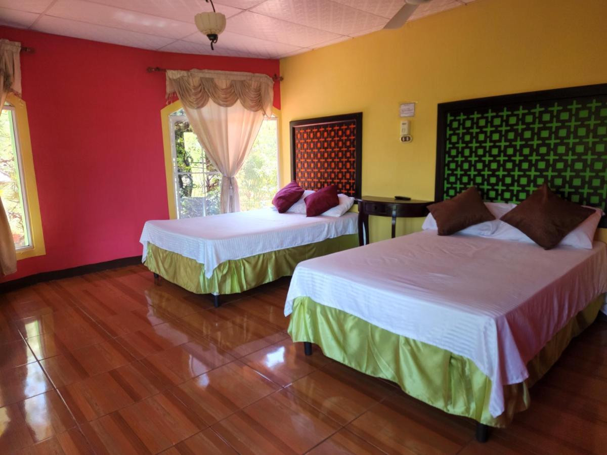 Hotel Y Restaurante Las Margaritas Perquín Dış mekan fotoğraf