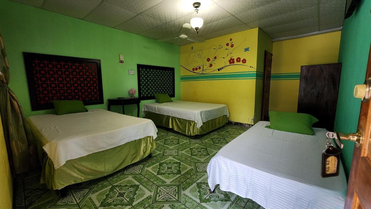 Hotel Y Restaurante Las Margaritas Perquín Dış mekan fotoğraf